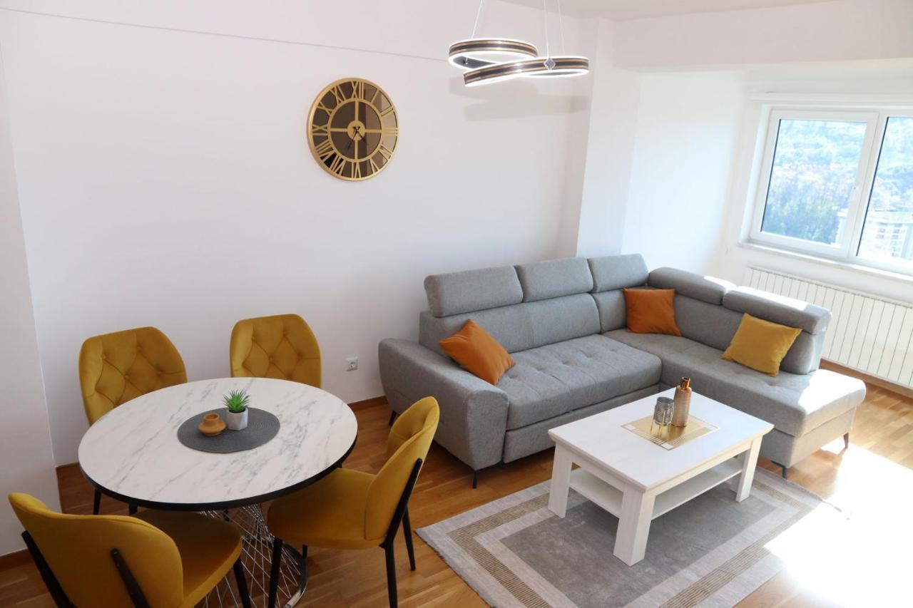 Apartment Cecovic - Mellain Тузла Екстериор снимка